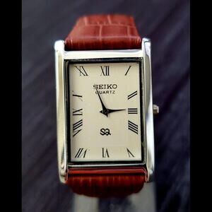 RARE Seiko Men Tank‎ Watch Slv White Dial Brw